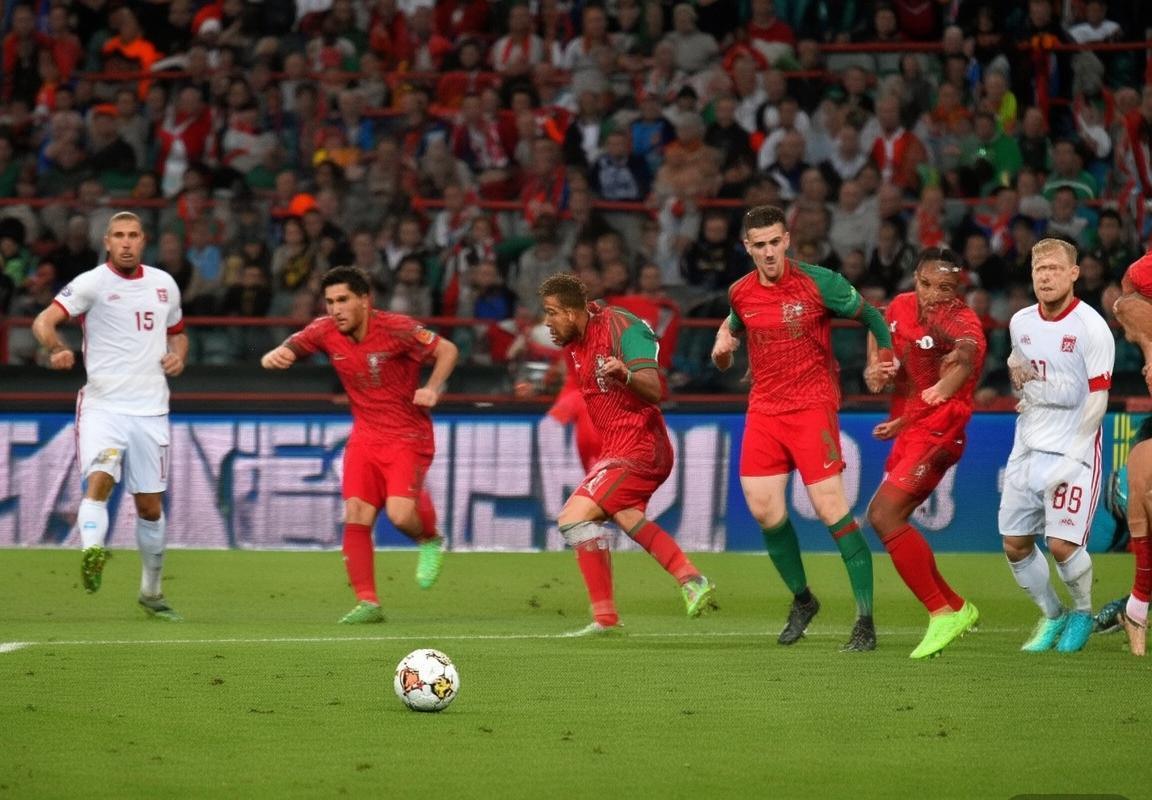 2017年欧预赛焦点战：葡萄牙VS拉脱维亚激情对决回顾(图3)